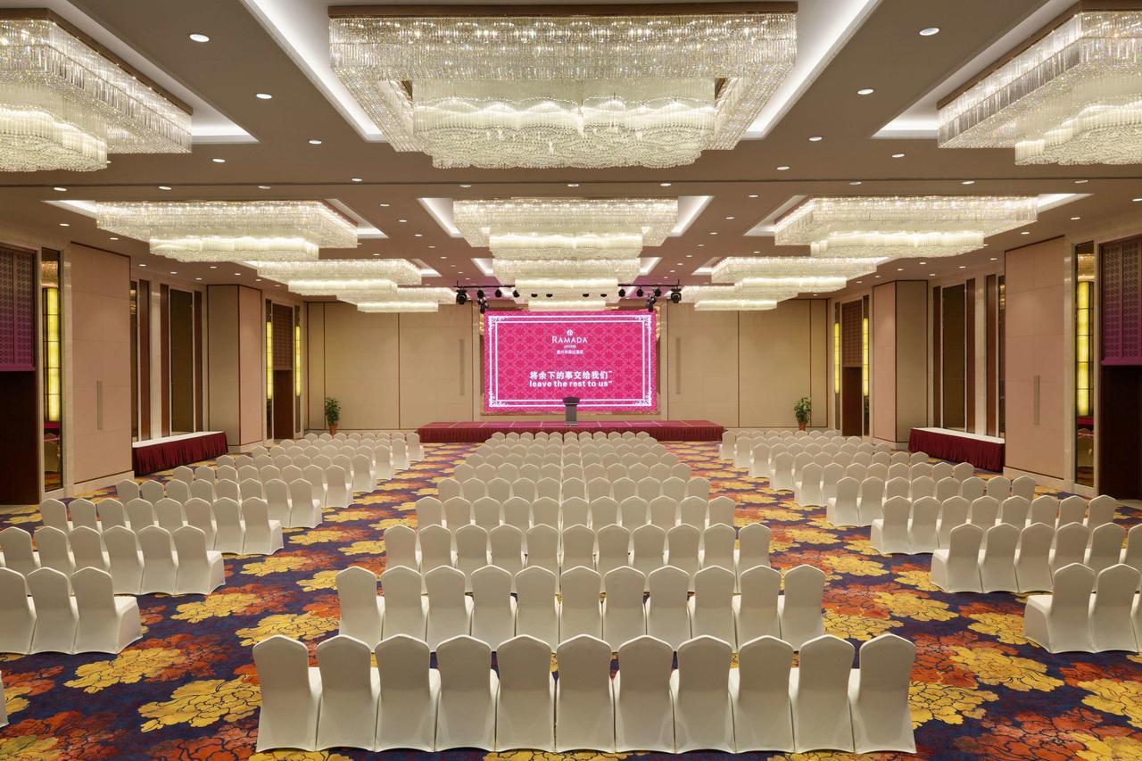 Ramada Jiaxing Hotel Exterior foto