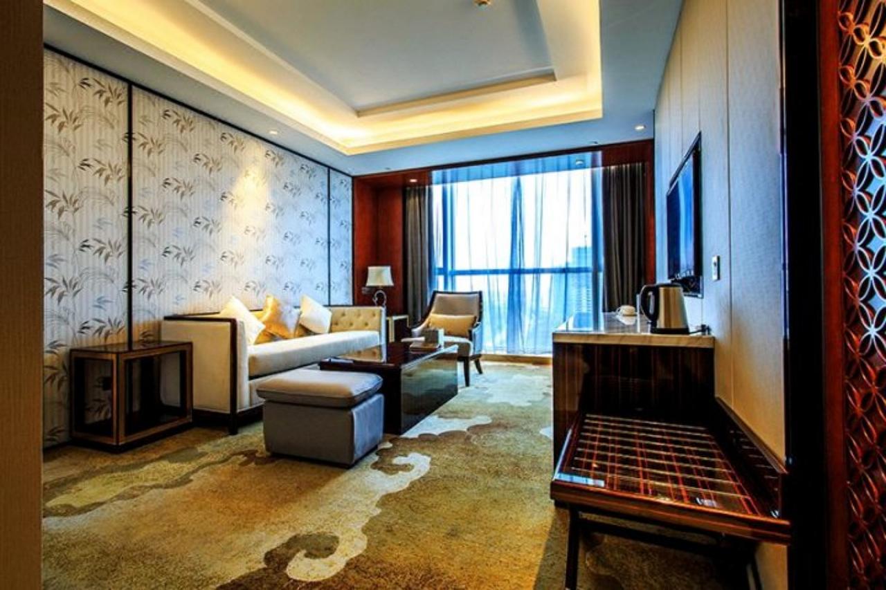 Ramada Jiaxing Hotel Exterior foto