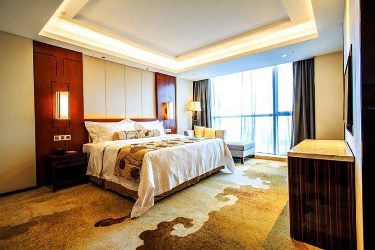 Ramada Jiaxing Hotel Exterior foto